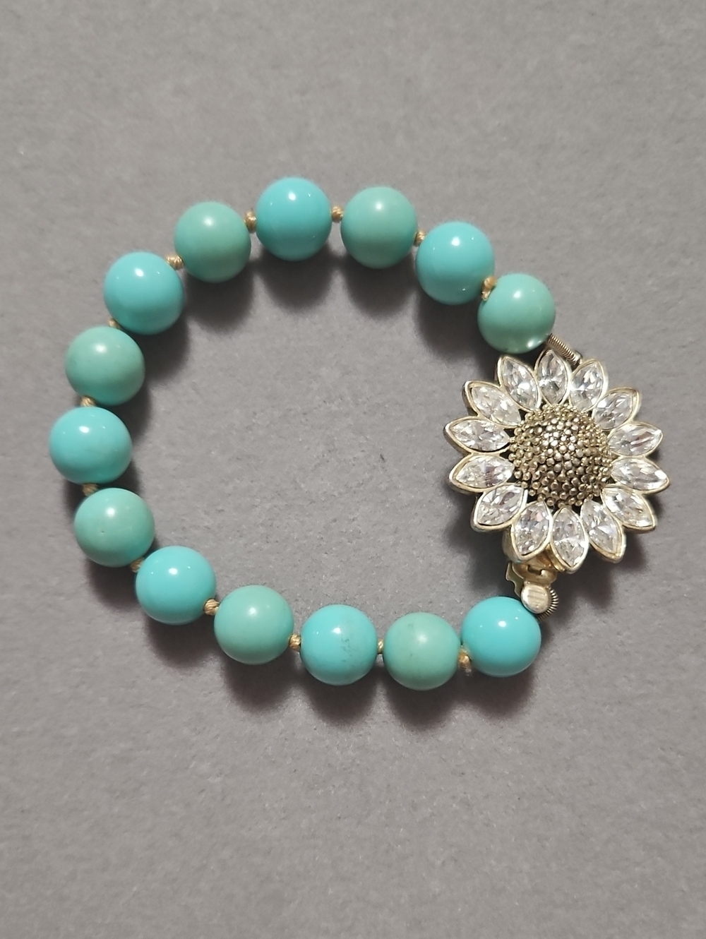 Fossil Turquoise Color Beaded Bracelet With Rhinestone Sunflower Clasp